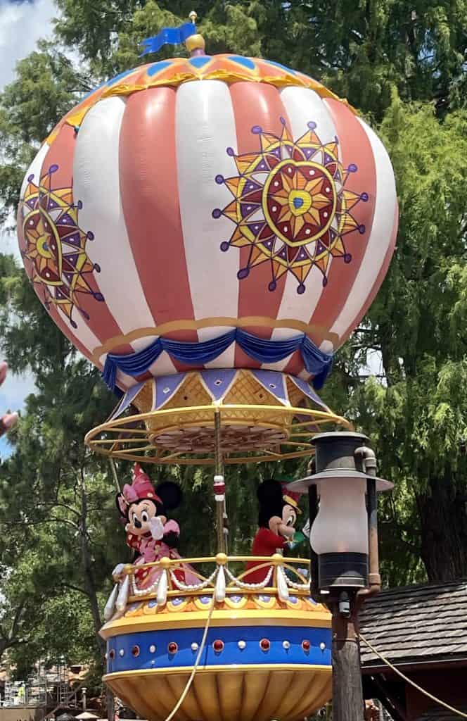 Mickey and Minnie float